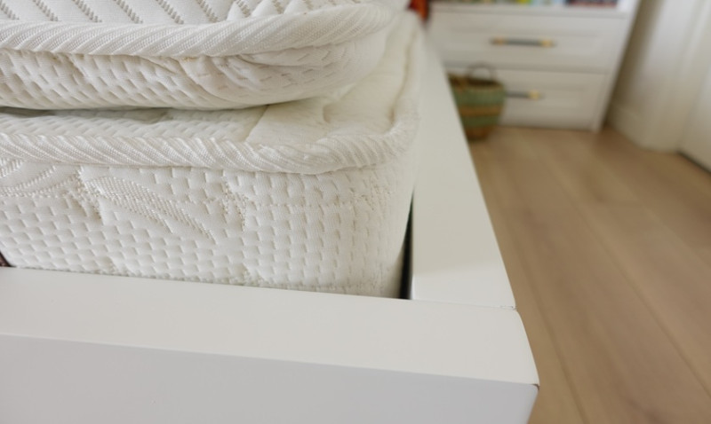 Best Mattresses For Back Pain 2025 – My Top 8 Picks!